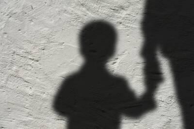 Чернянский суд заключил под стражу родителей, подозреваемых в изнасиловании своих детей