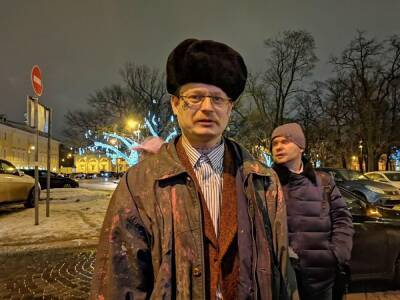 В Петербурге на выставку художника Забуги пришли силовики