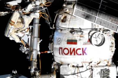 Российские космонавты завершили первый в 2022 году выход в космос