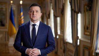 Президент Украины выступил с телеобращением о ситуации на границе с Россией