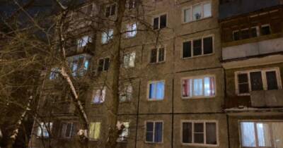 Ребенок выпал из окна пятиэтажки в Твери - ren.tv - Россия - Тверь - Тверская обл.