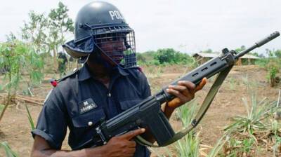 Полиция Нигерии спасла более 20 детей, похищенных на северо-западе страны