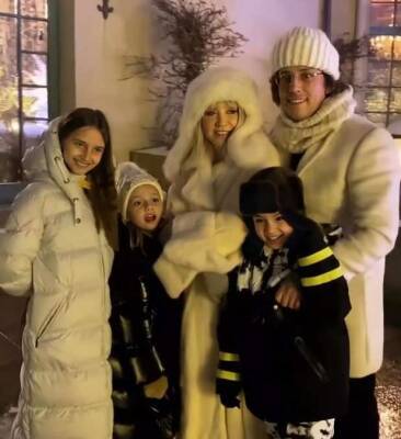Алла Пугачева с помпой отпраздновала Новый год в своем подмосковном замке
