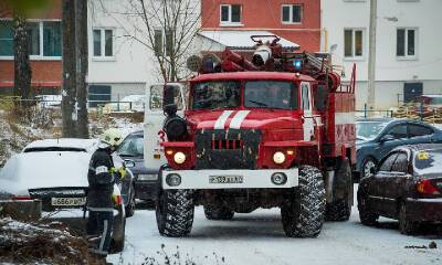 В Смоленске пожарные вынесли пенсионерку из смертельной зоны