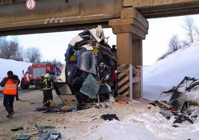 Автобус, врезавшийся в мост под Рязанью, за несколько часов до этого попал в другое ДТП
