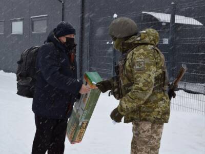 Оккупанты на Донбассе продолжают полностью блокировать пять из семи КПВВ – МВД Украины