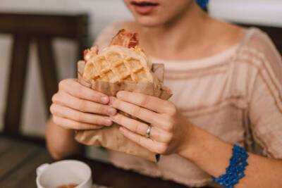 Названы четыре правила завтрака, убирающие плохой холестерин