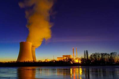 Энергокризис меняет взгляды ЕС: атомную энергию могут признать «зеленой»