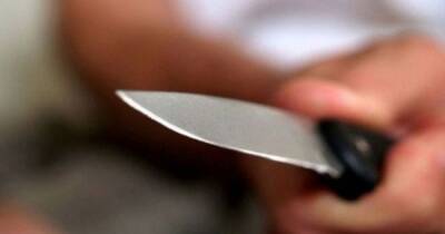 Женщине на Николаевщине грозит до 15 лет за то, что убила нападавшего его же ножом