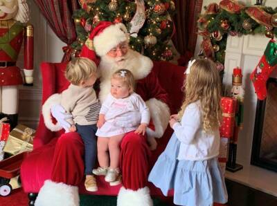 Психолог Зиновьева рассказала, в каком возрасте детям лучше всего рассказать правду о Деде Морозе
