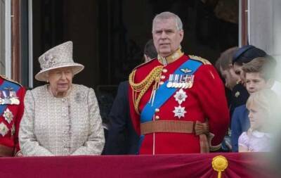 Елизавета II может лишить титула своего сына – герцога Йоркского
