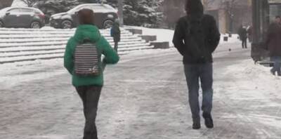 Украину накроет снегом, а на западе с дождем: прогноз погоды на 3 января