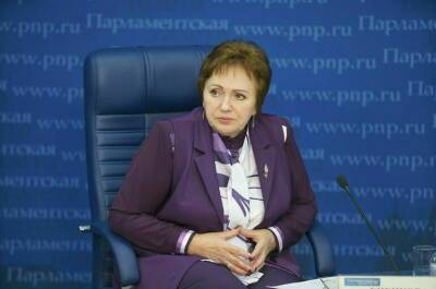 Елена Бибикова - Бибикова: увеличенную на 8,6 процентов пенсию россияне получат уже в феврале - pnp - Госдума