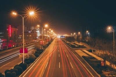 Почти 6 километров линий освещения построят дорожники в 2022 году в Томском районе