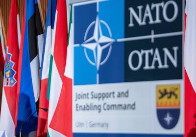 В Венгрии считают, что Украина пока не может вступить в НАТО