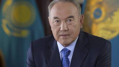 Назарбаев по-прежнему сможет выступать на заседаниях правительства и парламента