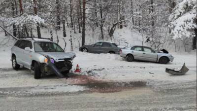 В ДТП в Хакасии погибла женщина - usedcars.ru - респ. Хакасия - Саяногорск - Santa Fe