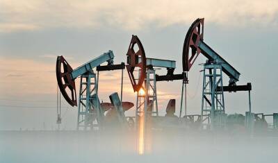 Цена нефти Urals превысила $90 за баррель