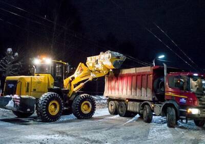 За сутки с улиц Рязани вывезли 4,2 тыс. кубометров снега - ya62.ru - Рязань