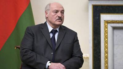 Лукашенко в шутку упрекнул Путина за то, что он не берёт его с собой в Туву