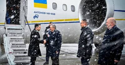 Зеленский прилетел в Польшу с рабочим визитом: какие встречи проведет президент (фото)