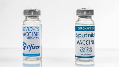 Вирусолог Чепурнов сравнил эффективность вакцин «Спутник V» и Pfizer