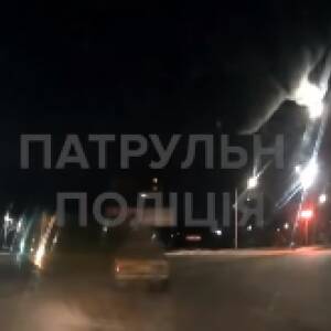 В Запорожье пьяный водитель пытался скрыться от патрульных. Видео