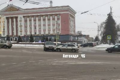 В Курске утром случилось два дорожно-транспортных происшествия