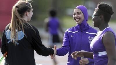 Франция на шаг ближе к запрету хиджаба на соревнованиях