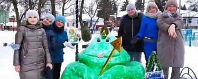 Почти 30 снеговиков сделали дети и педагоги в Ельце в Международный день снеговика