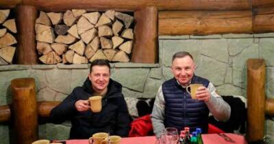 Зеленский рассказал о прогулке по горам с президентом Польши