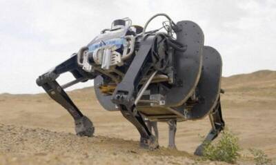 Военного робота-быка создали и показали в Китае (видео)