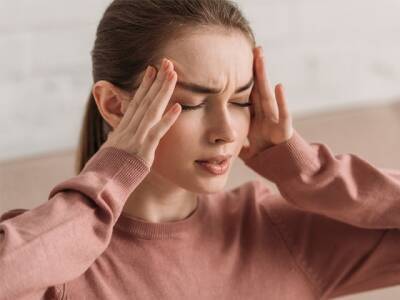 Названы пять опасных признаков головной боли у человека