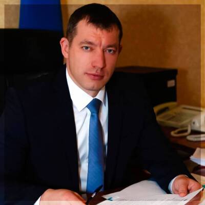 Егор Белобаба покидает пост мэра Смирных