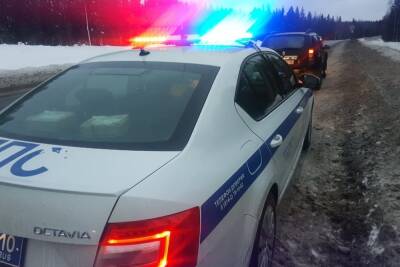 Водитель в Карелии обогнал машину ДПС и нарвался на штраф