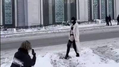 Московские следователи возбудили уголовное дело после откровенной фотосессии у мечети