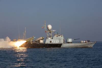 Начались совместные учения ВМС России, Ирана и Китая
