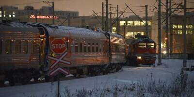 Пассажирский поезд сообщением «Санкт-Петербург – Уфа» насмерть сбил ребенка в Рябово