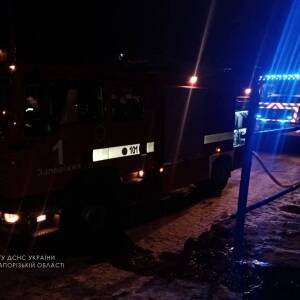 В Запорожье на пожаре в гараже погиб мужчина. Фото