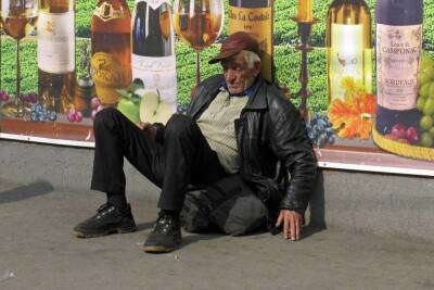 В Белоруссии нашли причины беспробудного пьянства соседей-русских