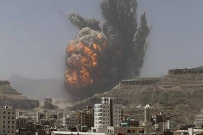 Арабская коалиция разбомбила тюрьму в Йемене, погибли десятки человек
