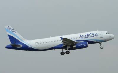 В Индии 2 самолета с более чем 400 пассажирами на борту едва избежали столкновения в воздухе