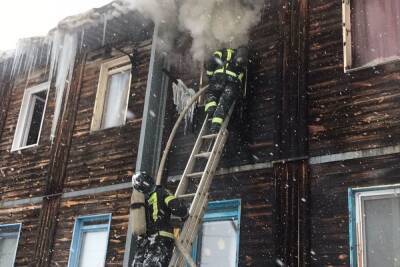 31 человека эвакуирован на пожаре в тульском поселке Шатск
