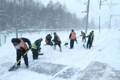 В Тверской области осужденные чистят пути от снега