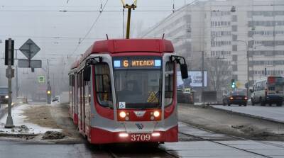 «Горэлектротранс» тратит 7 млн на 3,5 тысячи «квадратов» линолеума - им укроют салоны в трамваях - neva.today - Санкт-Петербург - территория Горэлектротранс