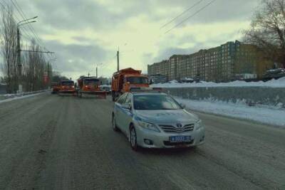 В Курске на помощь коммунальщикам в уборке снега были брошены силы полиции