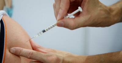 Вакцинацию от Covid-19 начали или уже прошли более 70% населения Латвии