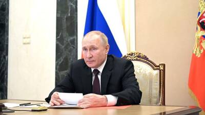 Путин предложил Совбезу обсудить меры по повышению пожарной безопасности