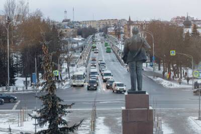 Ларьки на площади Ленина снесут в ближайшее время – Борис Елкин