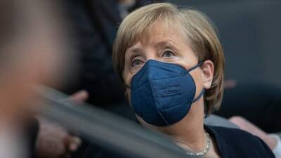 Меркель отказалась пойти на ужин с будущим главой ее партии